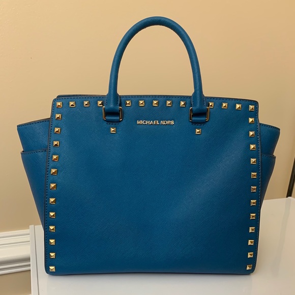 Michael Kors Handbags - Michael Kors Selma studded handbag